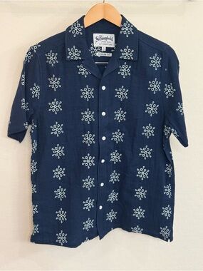 The Stronghold Navy Blue Embroidered Short Sleeve Camp Shirt Size Small